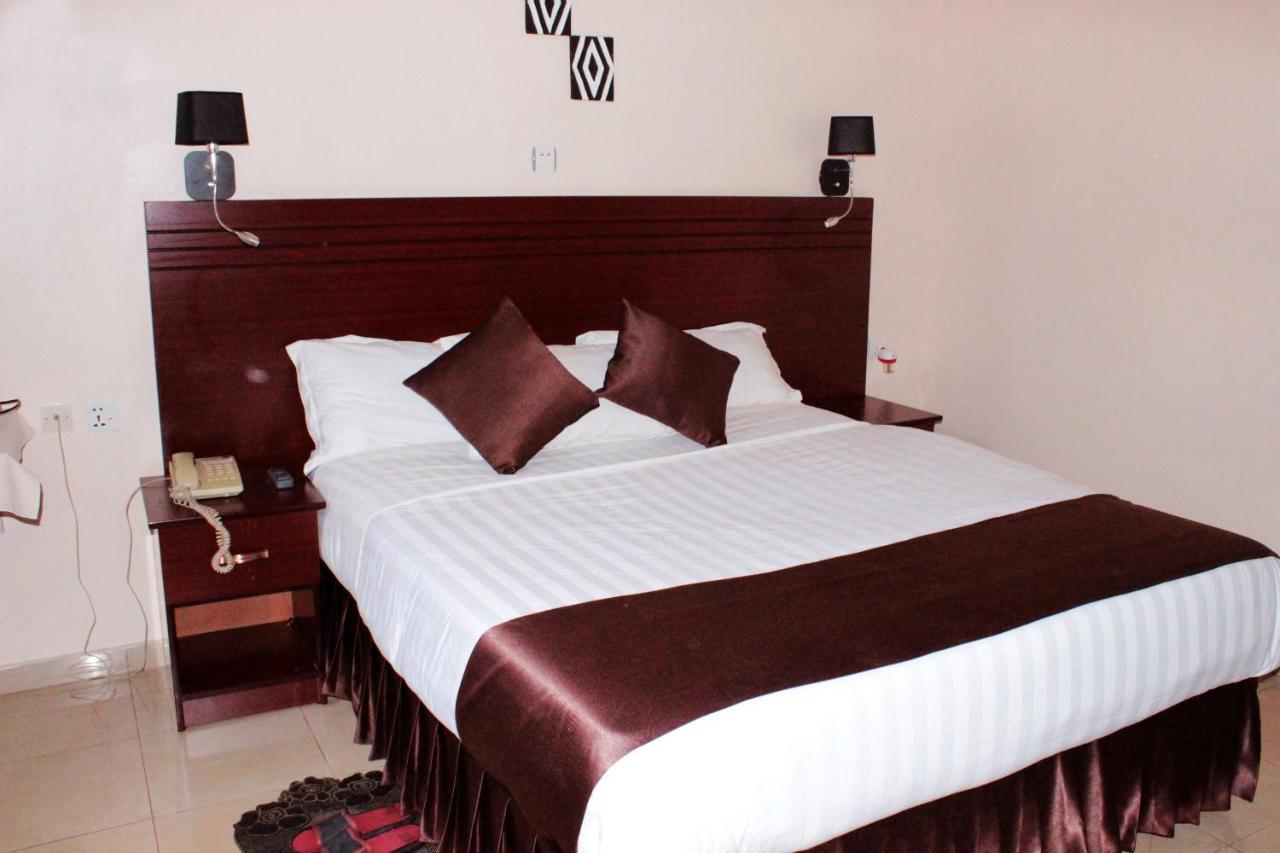Dereva Hotel Rwamagana Екстер'єр фото