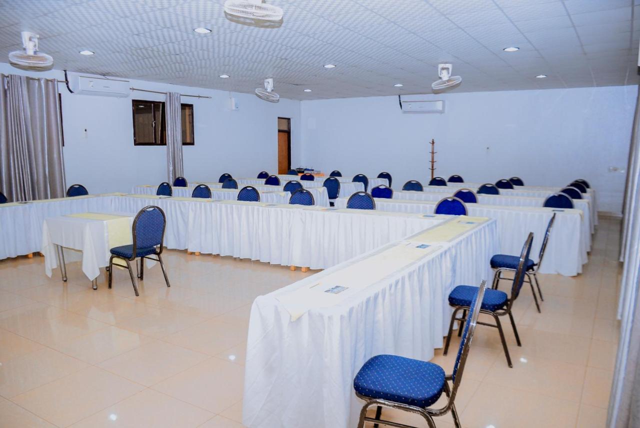 Dereva Hotel Rwamagana Екстер'єр фото